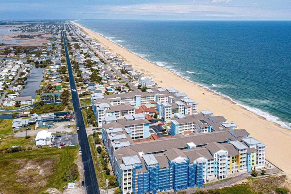 Sanctuary ~Penthouse 438 House in Sandbridge
