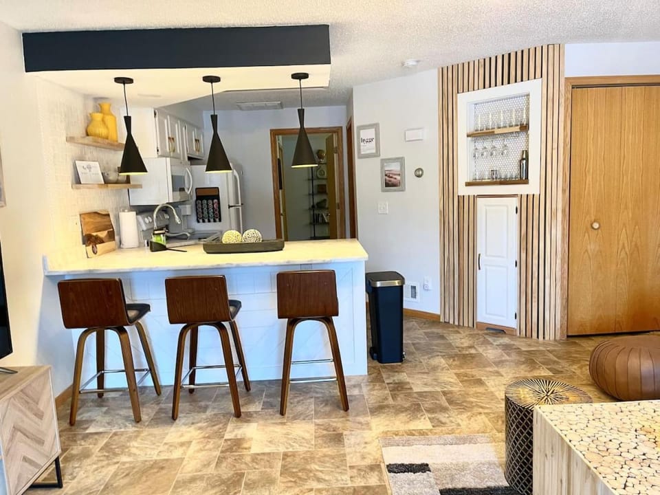 The Wanderlust at the Sunset Cove House in Wisconsin Dells