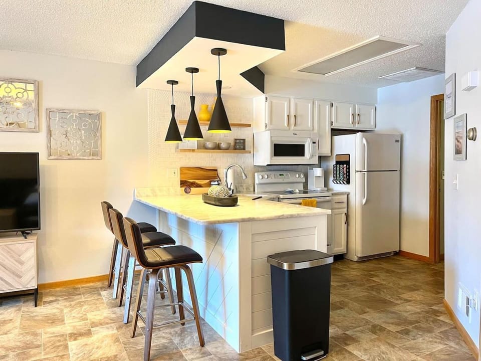 The Wanderlust at the Sunset Cove House in Wisconsin Dells