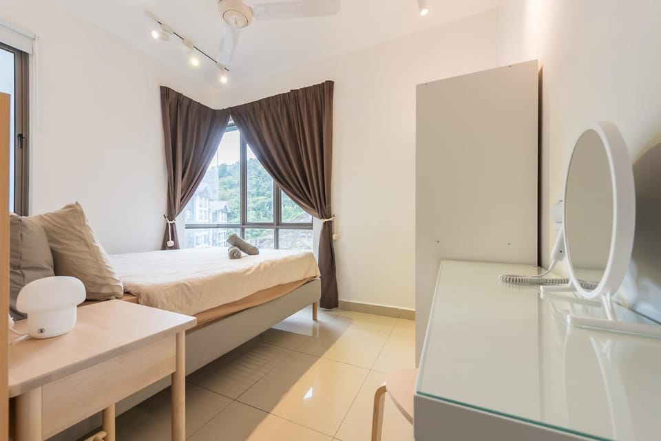 Bed, Bathroom, Photo of the whole room, Bedroom, towels