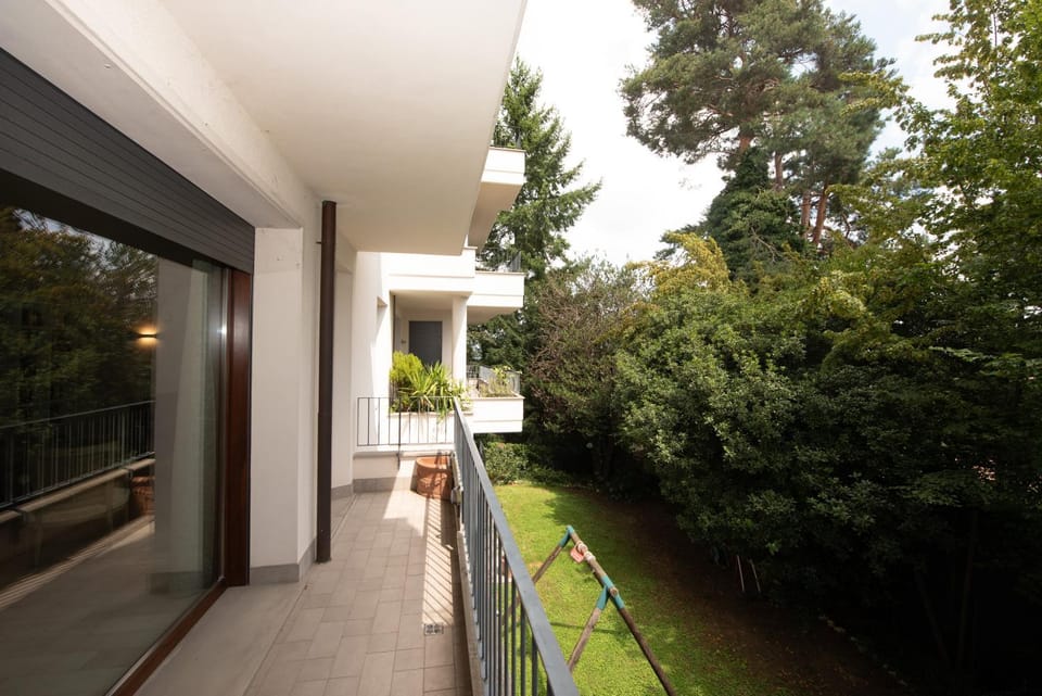 Property building, View (from property/room), Balcony/Terrace, Garden view