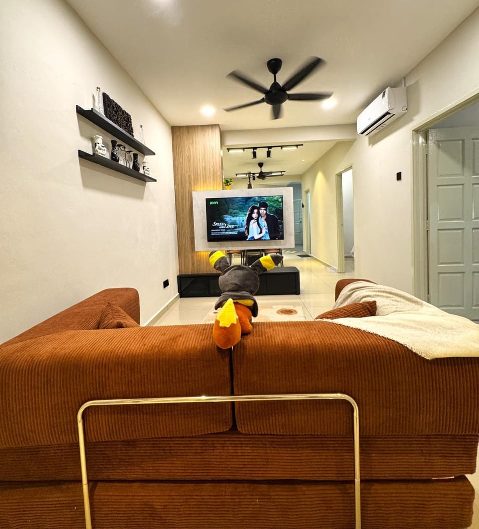 Living room, Diving