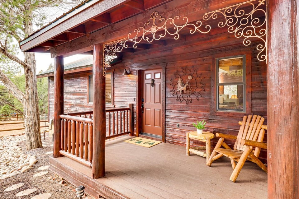 White Mountains Cabin: Near Trails & Lake Access! Cabin in Show Low