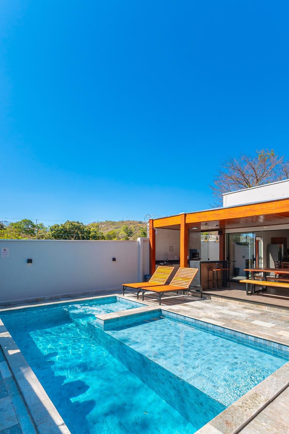 Casa com 4 suítes e hidro em Pirenópolis House in Pirenópolis