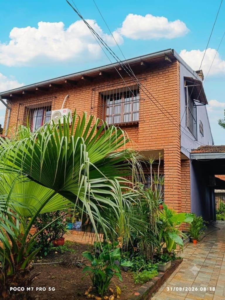 Brisa de la costa Casa con pileta y ubicación premium House in Posadas