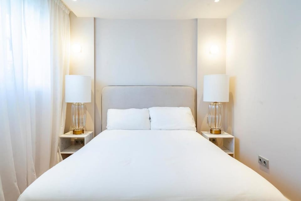 New Luxury House Madrid 4 Bd 4 Bth Villa in Madrid
