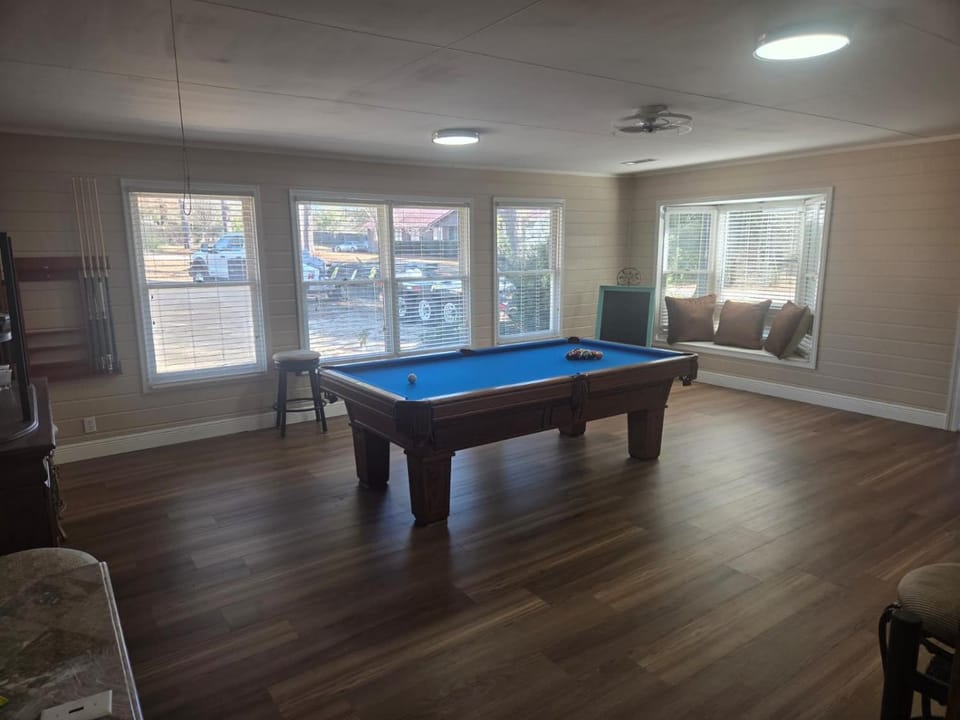 Family-Friendly 4BR Near Lake Eufaula with Game Room House in Eufaula