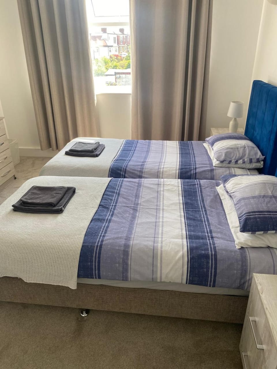 Smart Rooms Piccadilly Line Central London Alexandra Palace Bed and Breakfast in London