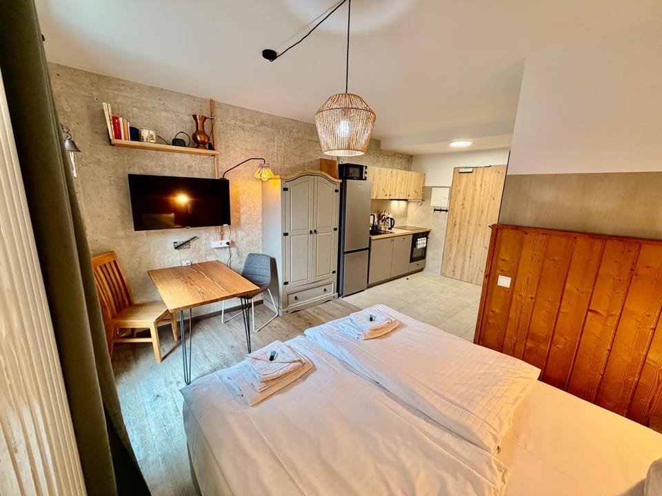 Homely Apartments Bielefeld- Studio mit Terrasse& Parkplatz, Self Check-in Apartment in Bielefeld