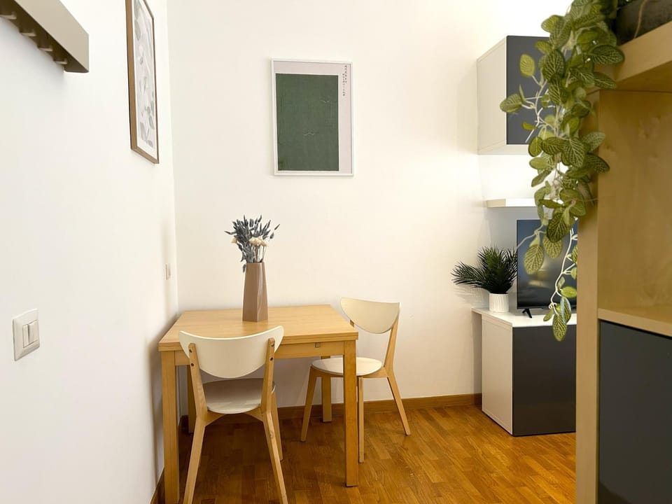Zen Courtyard Studio - Porta Romana Apartment in Milan
