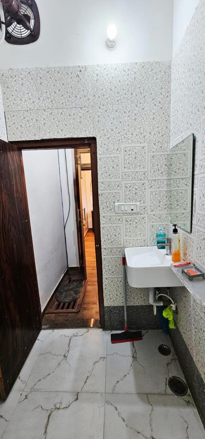 Ram Sadan - In the heart of Jhansi City - Room 201 Vacation rental in Uttar Pradesh