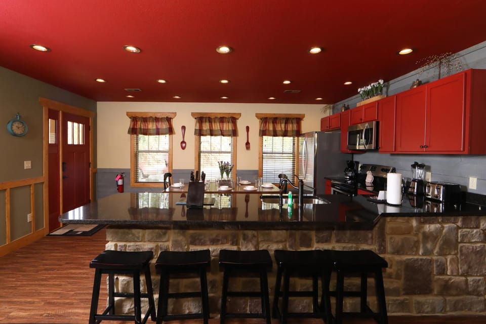 Kitchen or kitchenette, kitchen