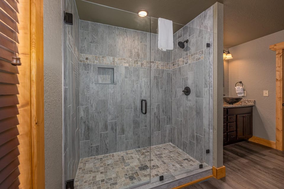 Bathroom, Bath
