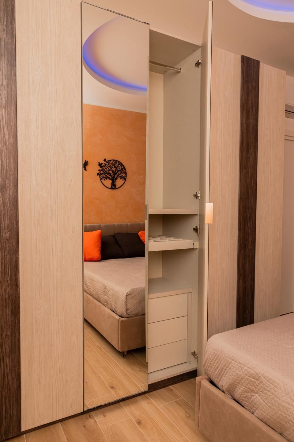 Bed, Bedroom, wardrobe