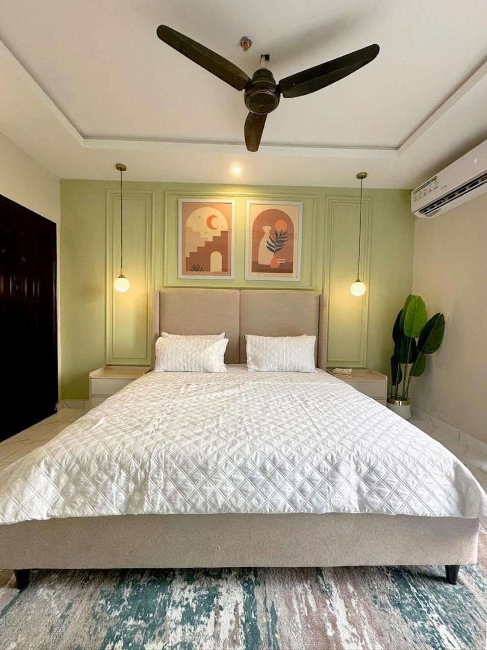 Luxurious 1 bed in Heart of Pakistan Apartment in Islamabad