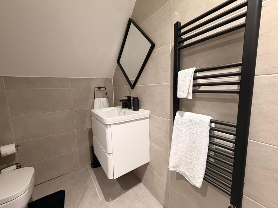 Premium Apartment with Dover Castle Views, Central Dover Apartment in Dover