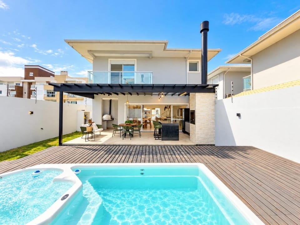 Casa Vibe · Casa Vibe Campeche|3 suítes|Piscina|500m do mar House in Florianopolis