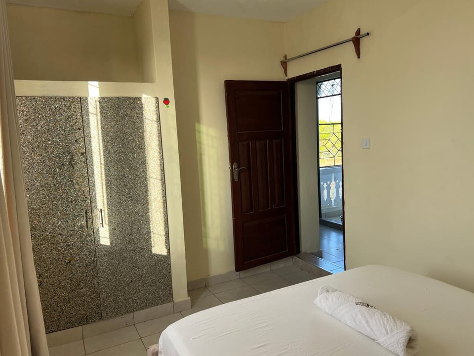 Figtree 1br yellow by Kiv Apartment in Kilifi, Kenya