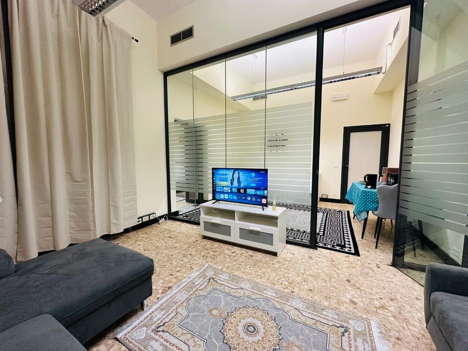 Communal lounge/ TV room