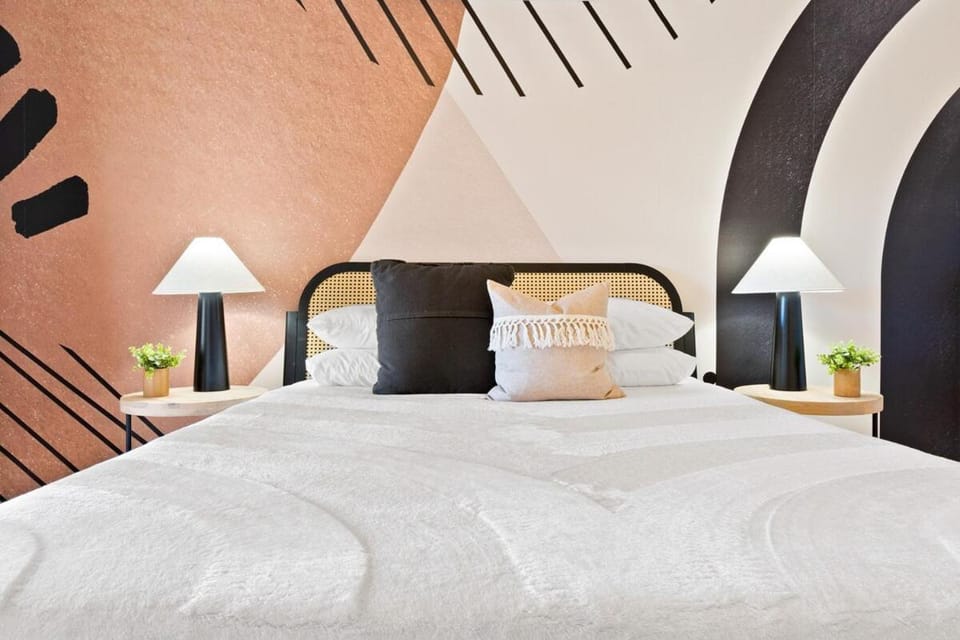 Bed, Bedroom