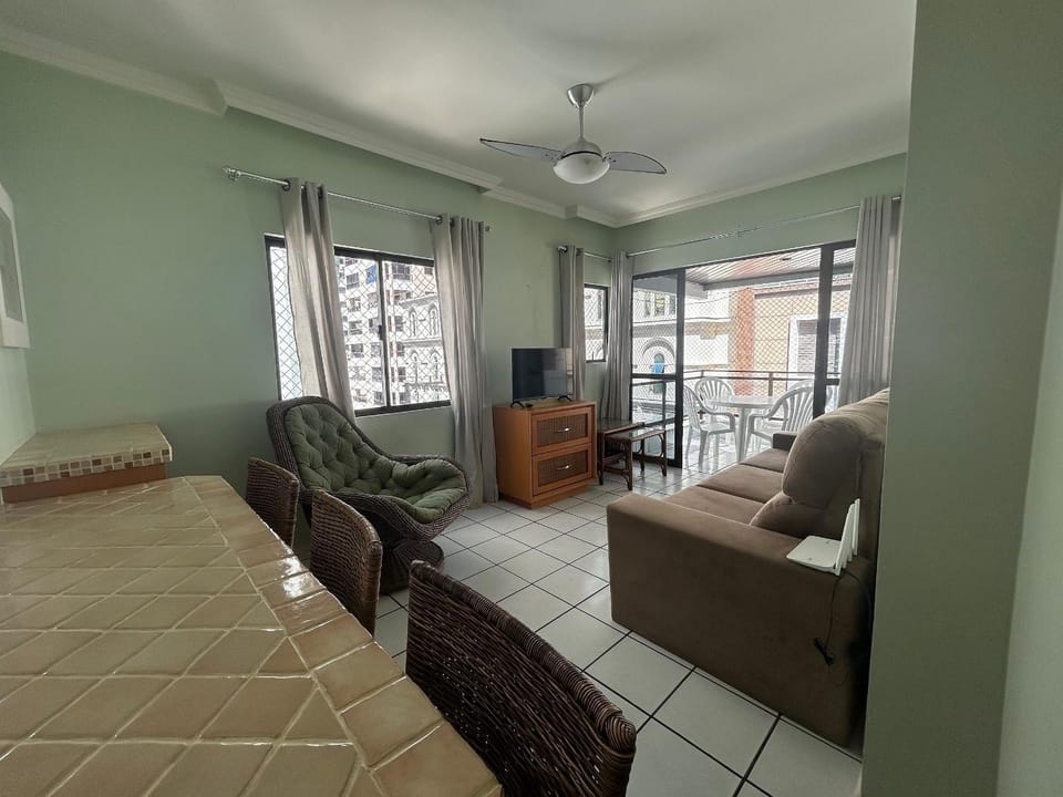 Apto 2 Quartos Meia Praia próximo Shopping Russi Apartment in Porto Belo