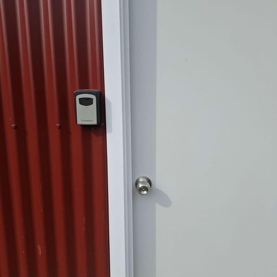 5 Double Beds in 1 Bedroom and 1 lounge Apartment in Rotorua