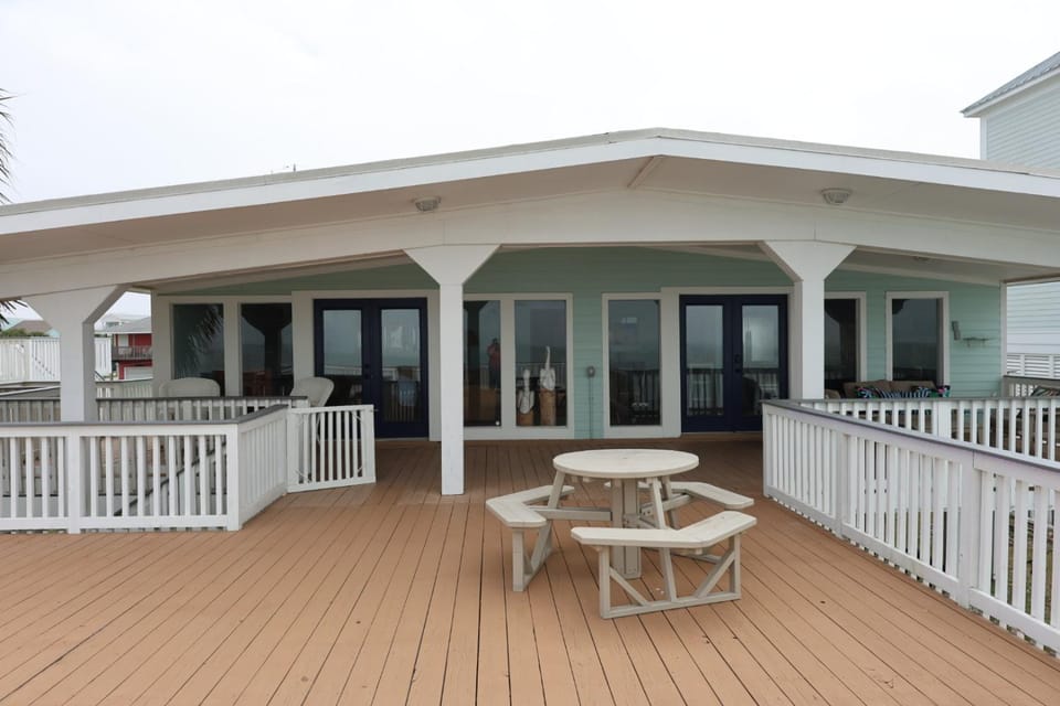 Patio, Balcony/Terrace, Seating area