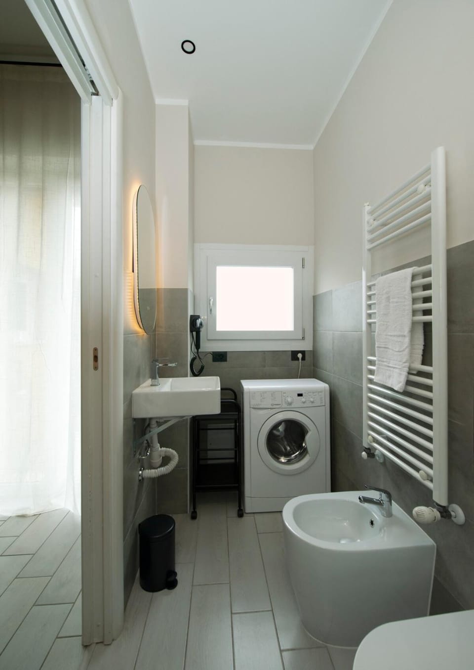 Monolocale X 2 con balcone e cucina - Famagosta Apartment in Milan