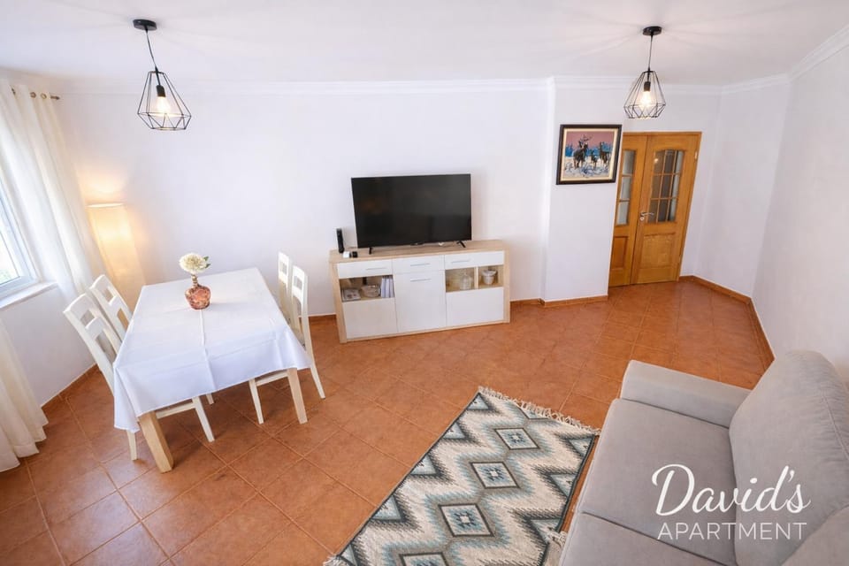 TV and multimedia, Living room, Dining area
