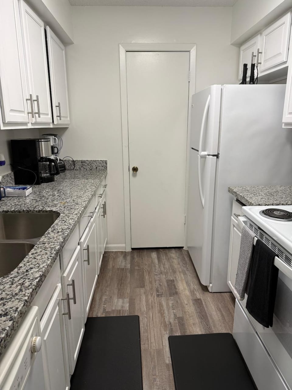 Modern Spacious Condo Ideal for Relaxation Stays Apartment in Houston