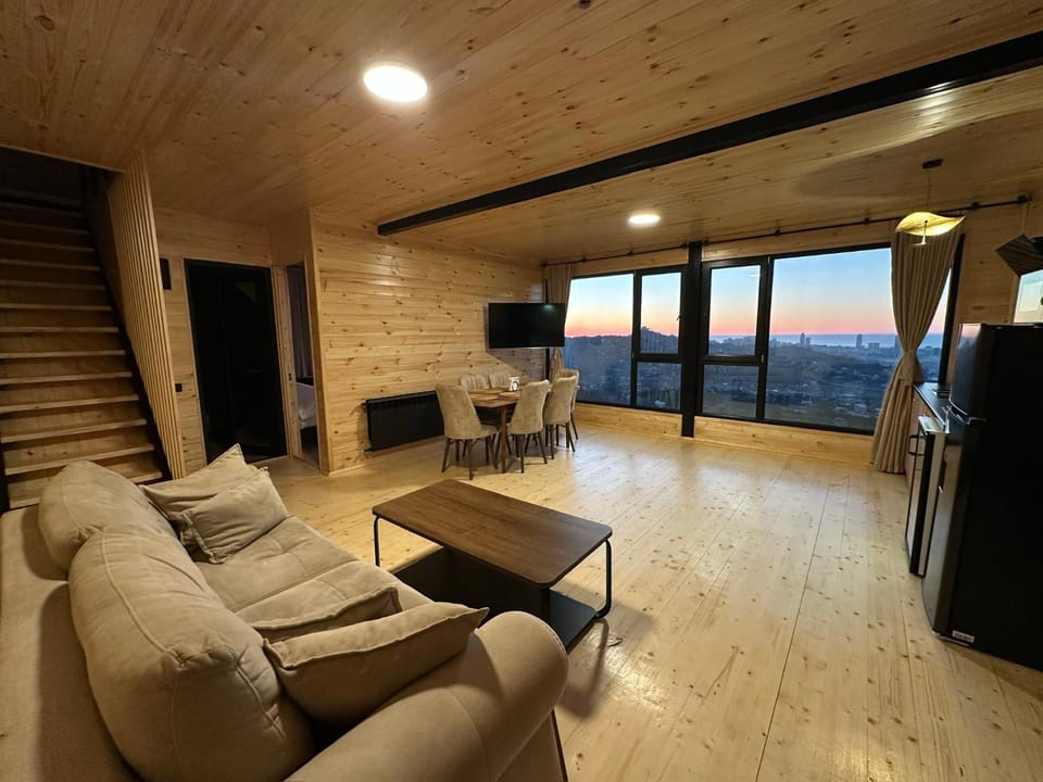 TV and multimedia, Living room, City view