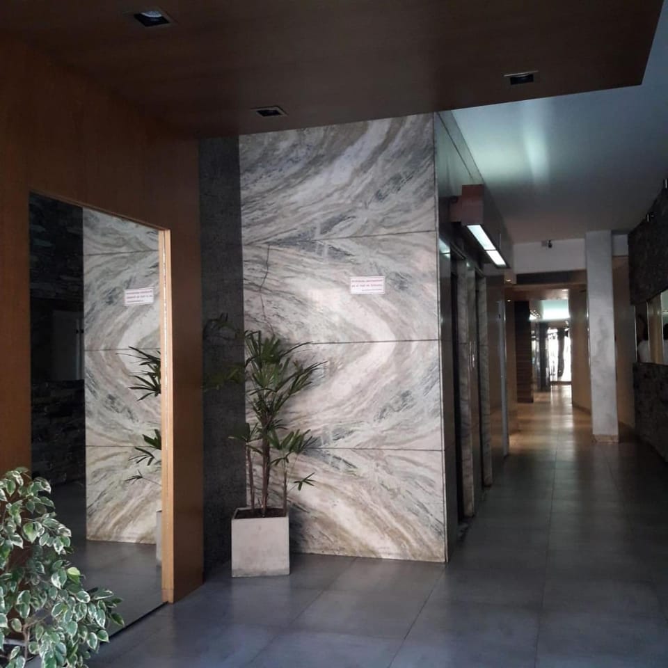 DPTO FRENTE AL MAR-ZONA HOTEL PCIAL- 2 Amb Apartment in Mar del Plata