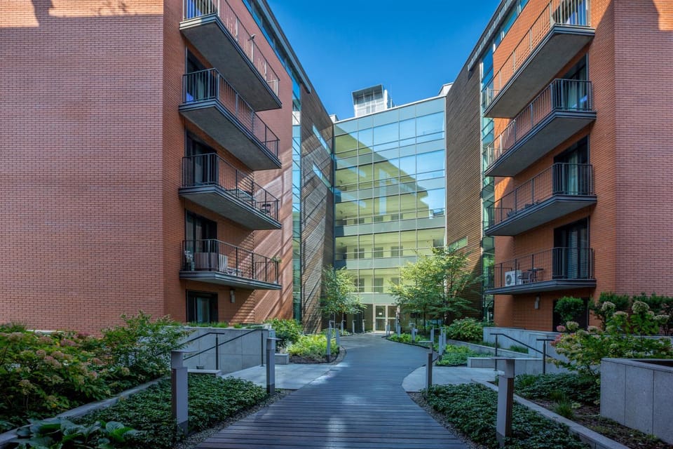 Inner courtyard view
