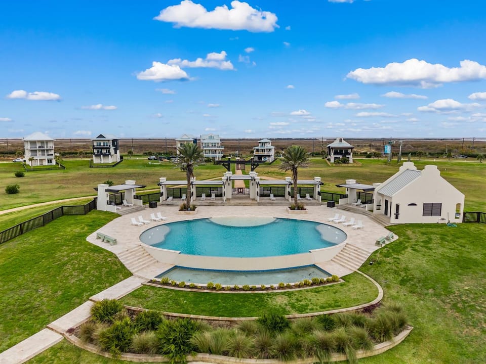 Luxury Villa l Pool l Pristine Ocean Views House in Bolivar Peninsula