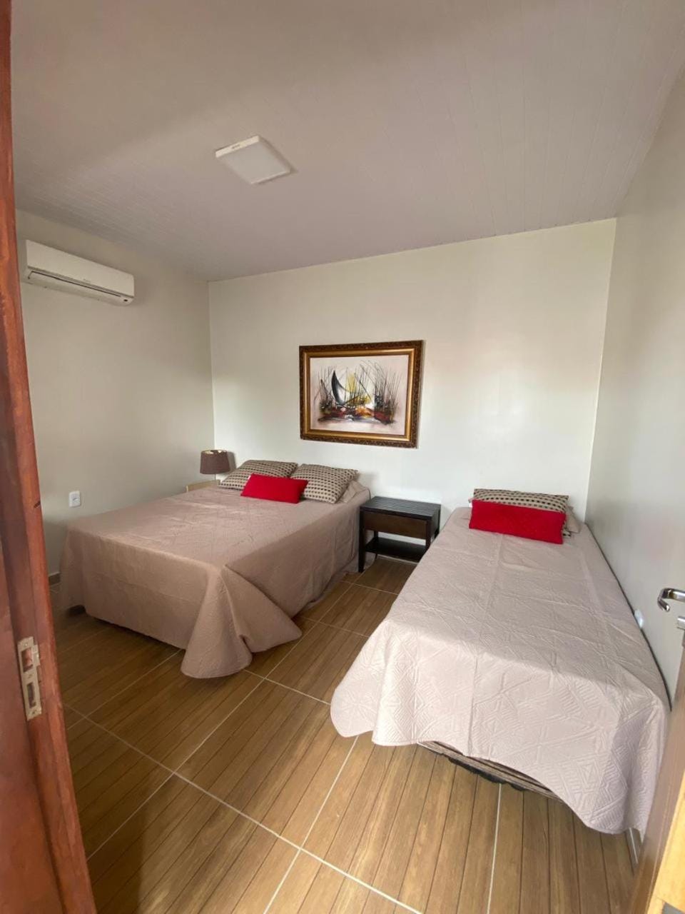 Bed, Bedroom, air conditioner