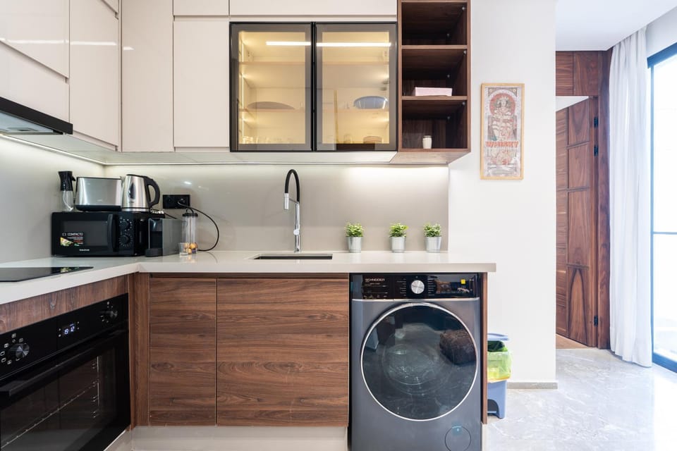 Luxury one bedroom in Triangle d'or with rooftop pool Apartment in Casablanca
