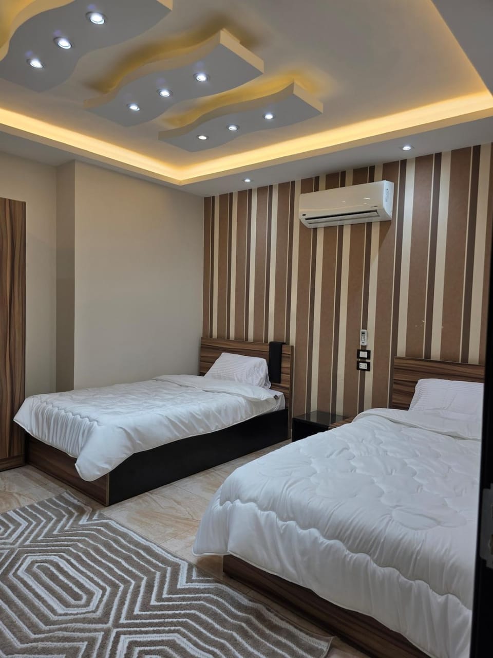 شقة فاخرة في ميدان لبنان شارع اسراء المعلمين المهندسين Apartment in Egypt