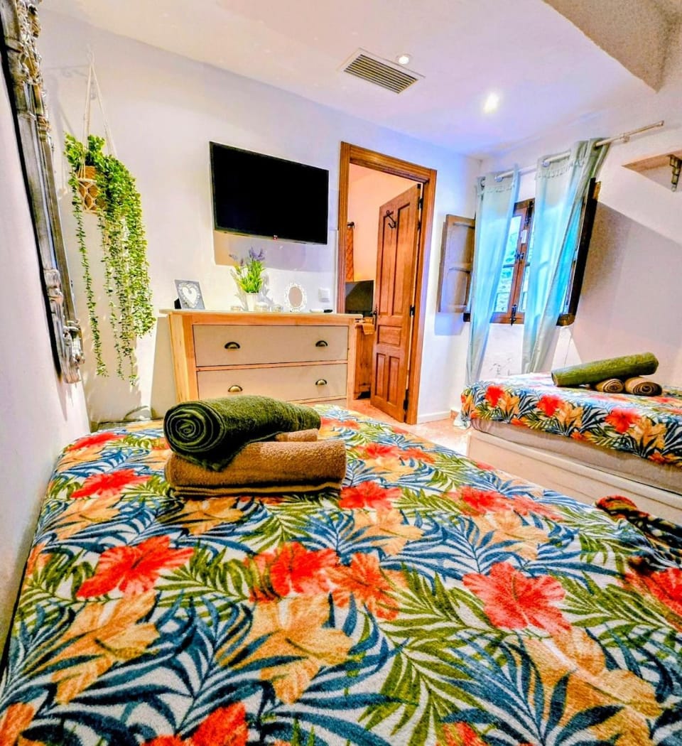 Casa Alma Andluza - Rooftop Terrace, Torrox Pueblo Apartment in Río de Torrox