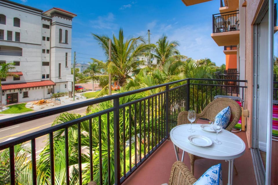 304 - Madeira Bay Resort House in Madeira Beach