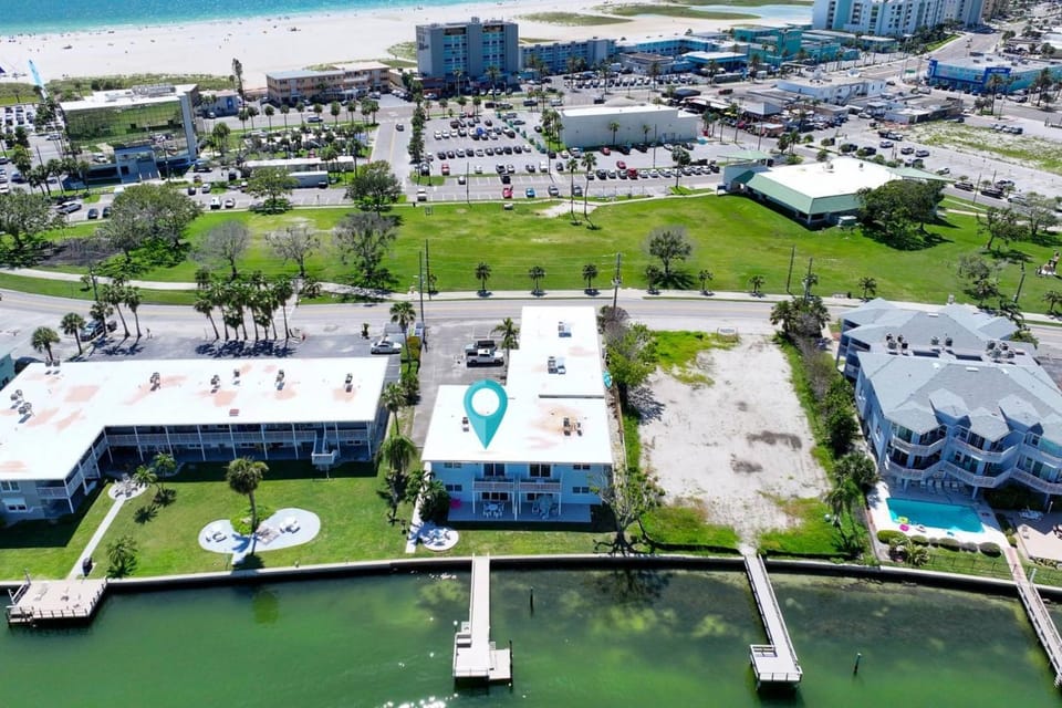 8 - Pieces of Eight Condos House in Treasure Island