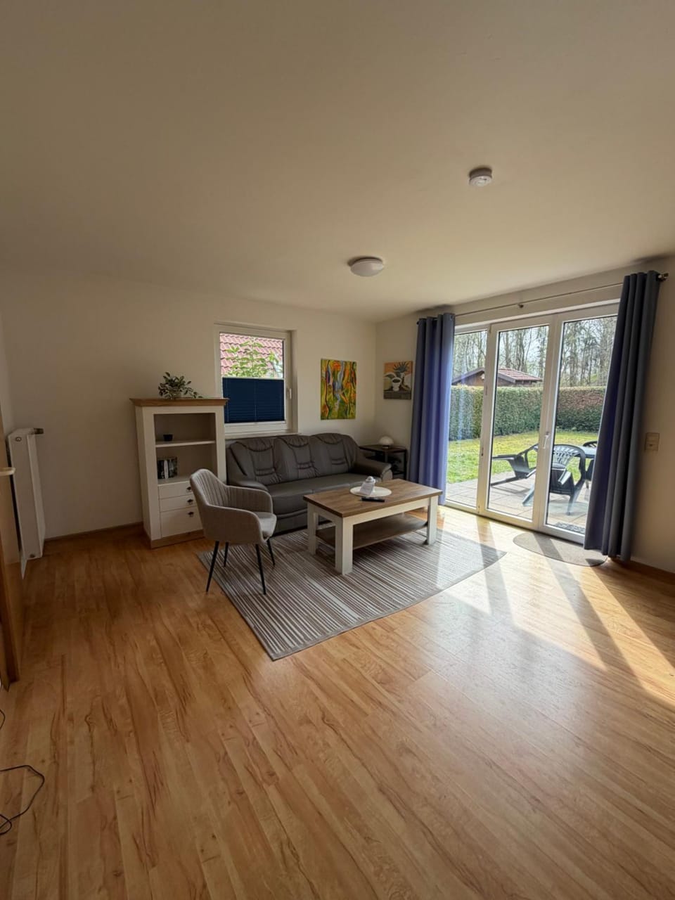 Communal lounge/ TV room, TV and multimedia, Living room, Seating area, Evening entertainment