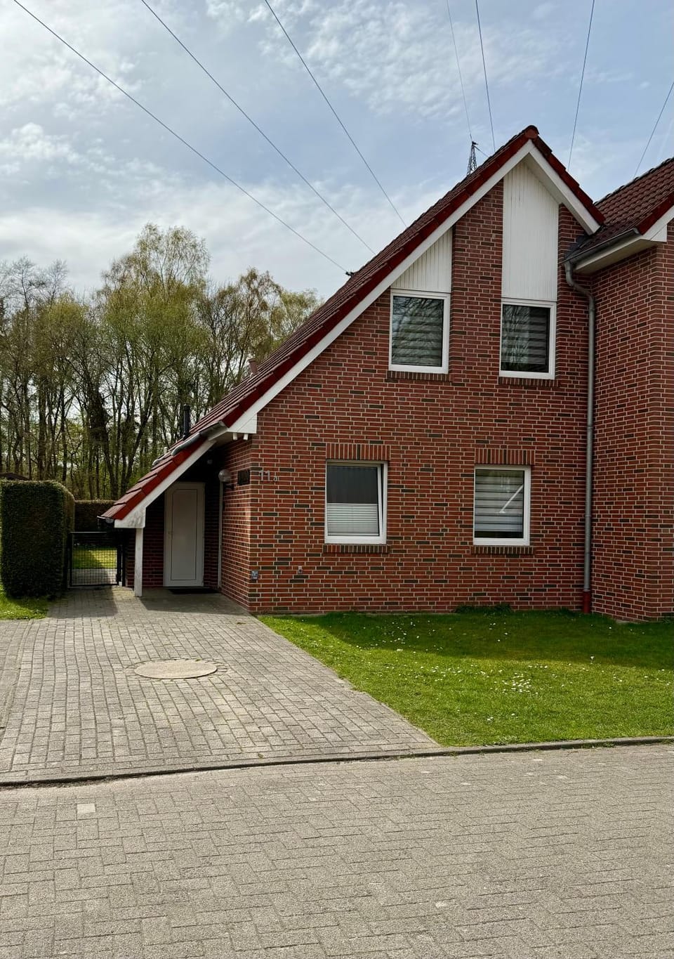 Neighbourhood, Street view