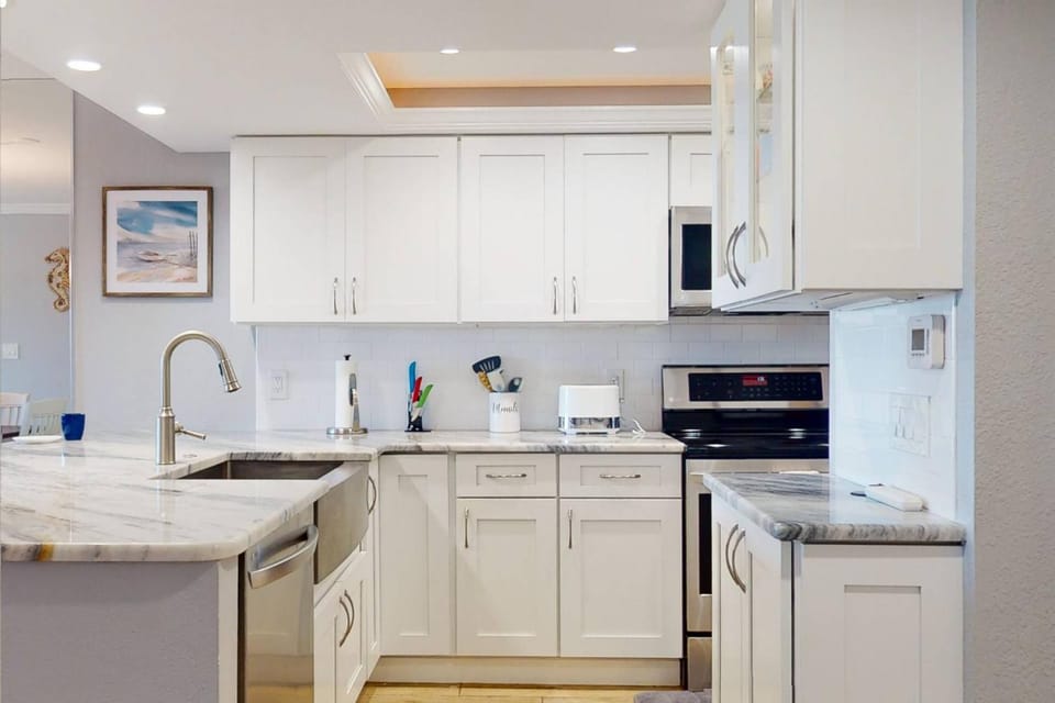 7-205 - Lands End House in Sunset Beach