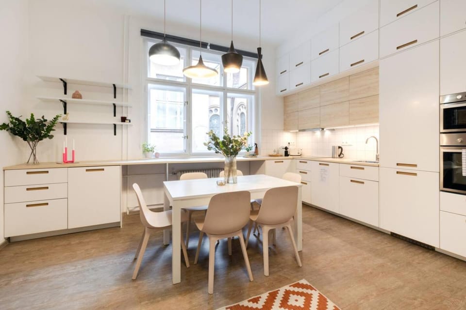 Central 2 Bedrooms Apartment with Living Room & Parking - Near Wenceslas Square & Main Train Station Apartment in Prague