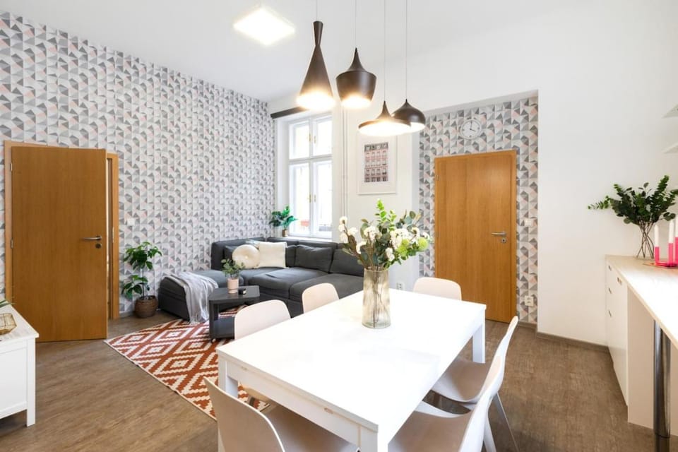 Central 2 Bedrooms Apartment with Living Room & Parking - Near Wenceslas Square & Main Train Station Apartment in Prague
