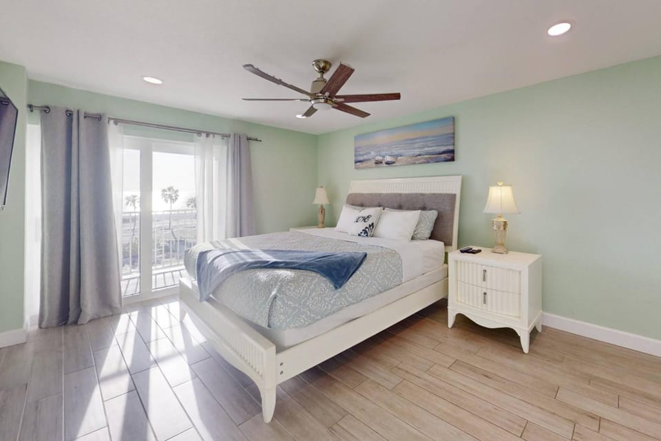 203 - La Coquina House in Madeira Beach
