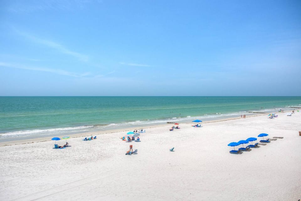 401 - Villa Madeira House in Madeira Beach