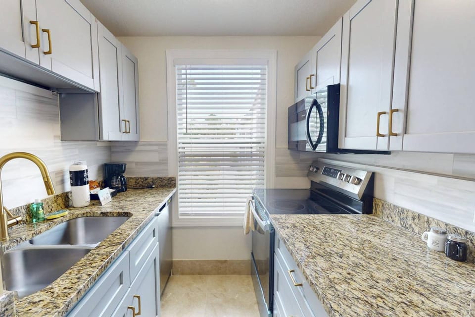 4 - Silver Sands - Coral House in Madeira Beach