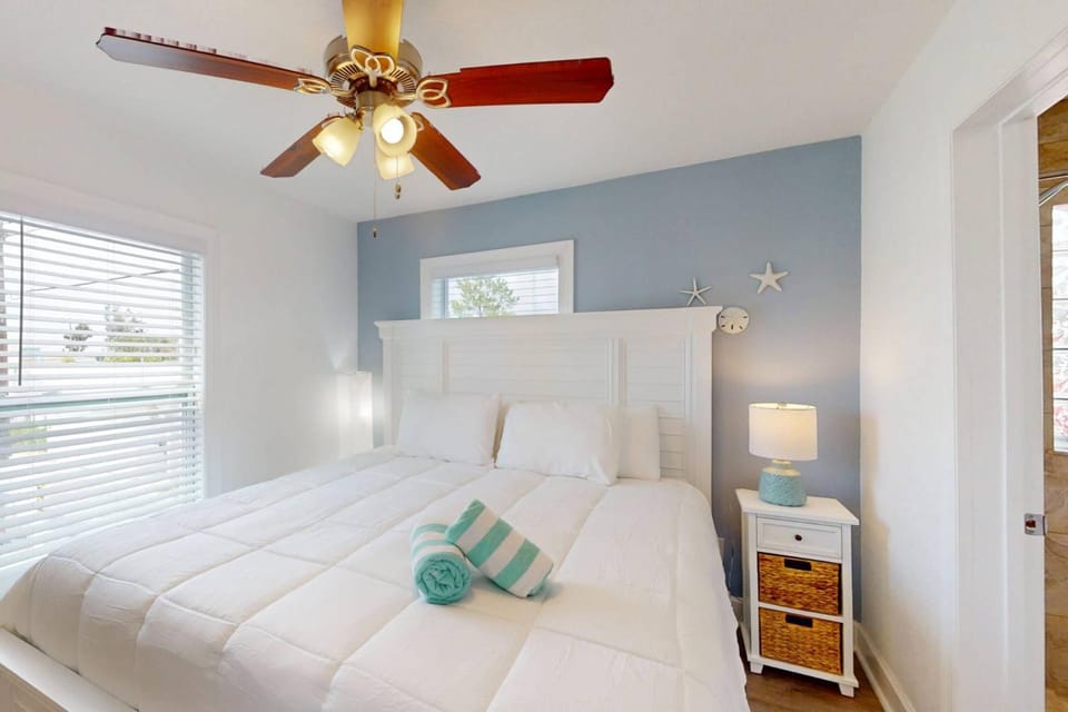 Silver Sands - Sandbar Suite House in Madeira Beach