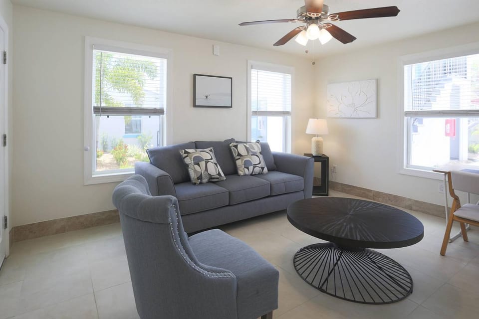 Silver Sands - The Sandcastle Collection House in Madeira Beach